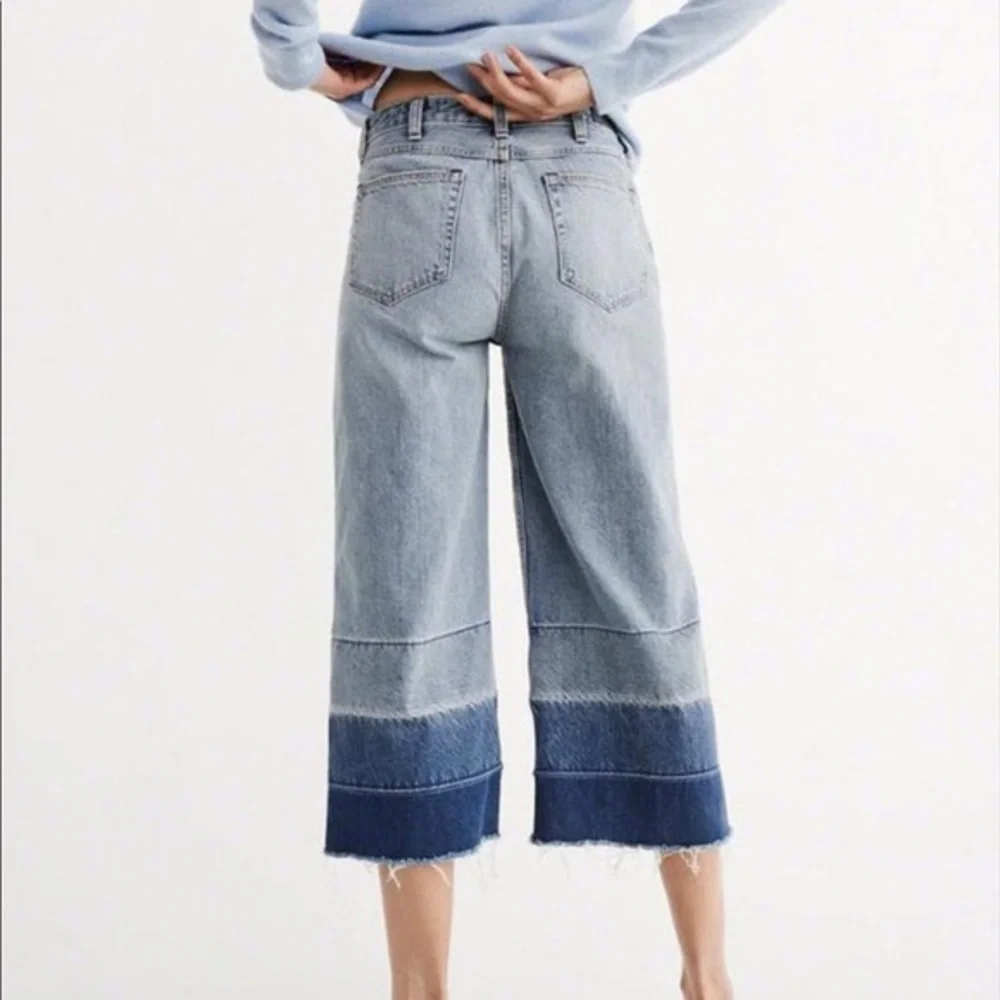 Abercrombie Cropped Stovepipe Jeans - Picture 2 of 8